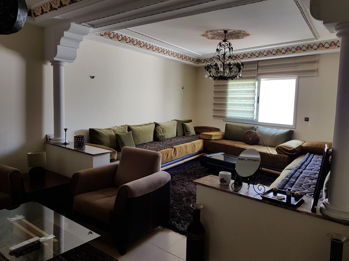 Fnideq Seaside Apartment Екстер'єр фото