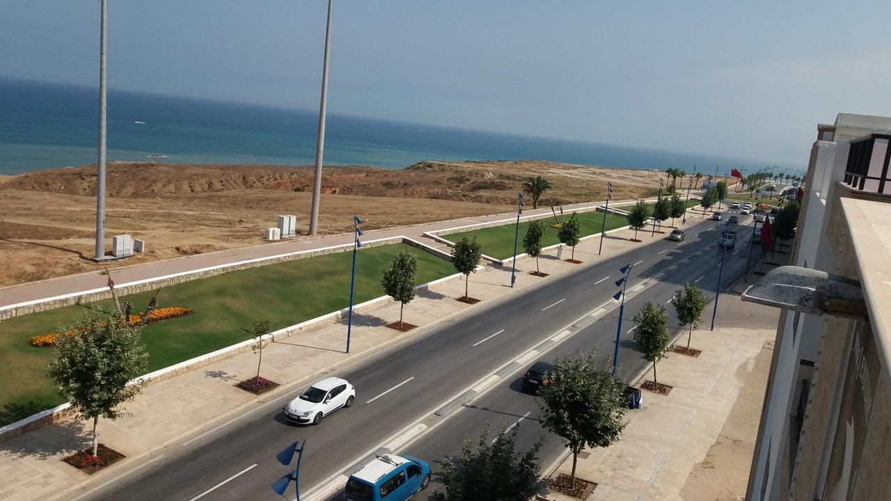 Fnideq Seaside Apartment Екстер'єр фото