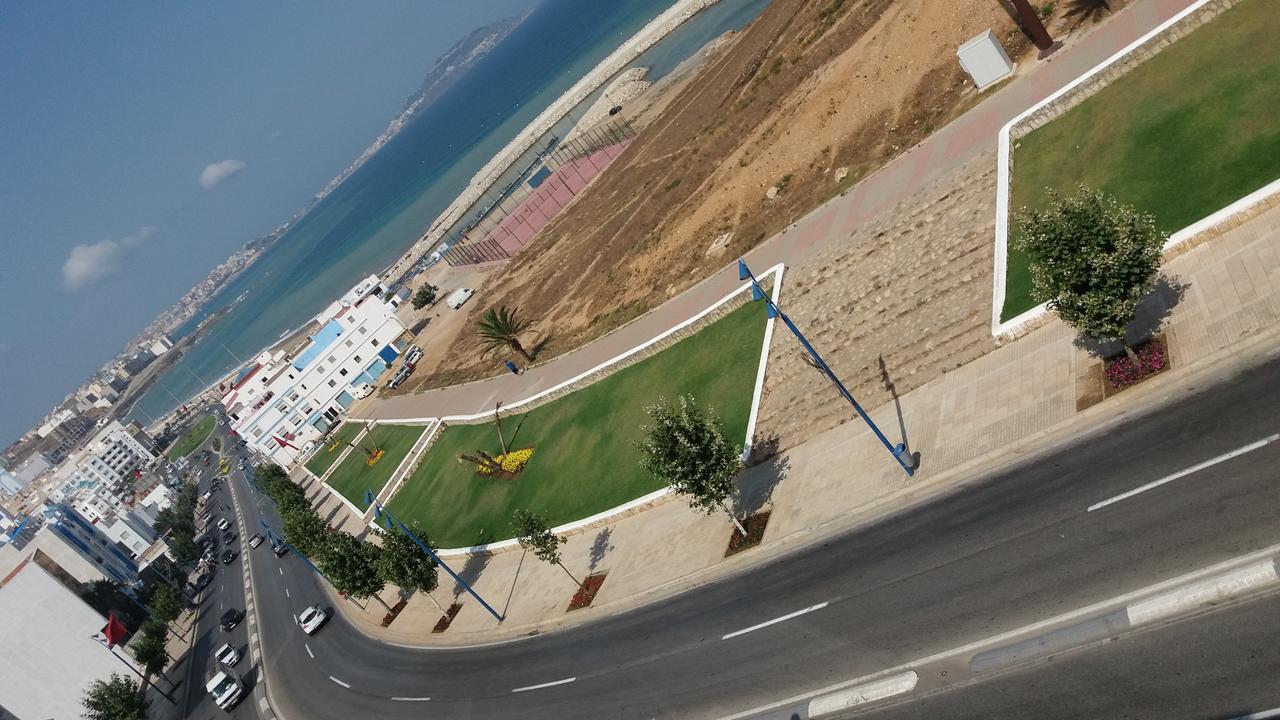 Fnideq Seaside Apartment Екстер'єр фото